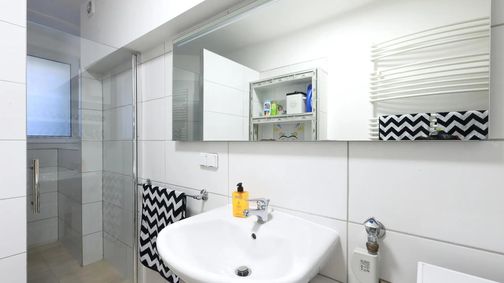 S38 - Room 22 Apartment Kreuzberg Berlin